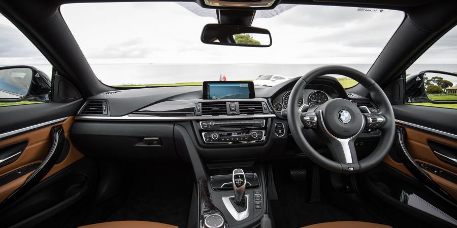 Торпедо BMW 430i Coupe M Sport Package 2016 года  (AU) (фото 15 из 19)